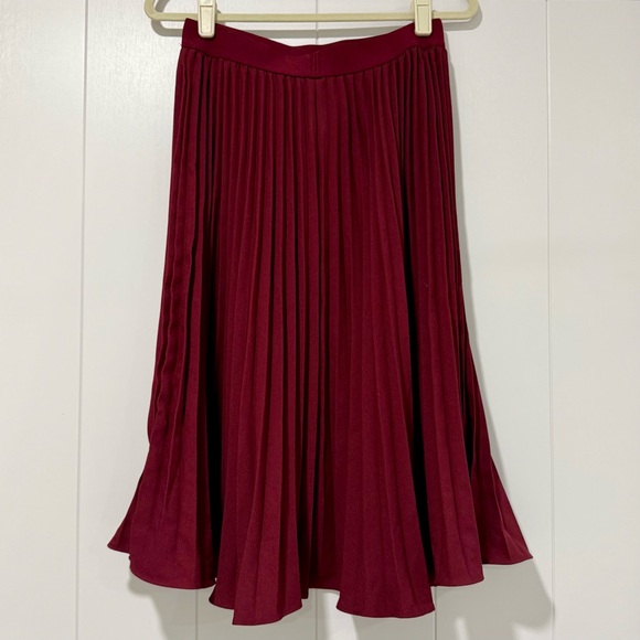 ✨ Grace Karin Chiffon Pleated Skirt - Burgundy - Size M ✨ - Picture 2 of 5